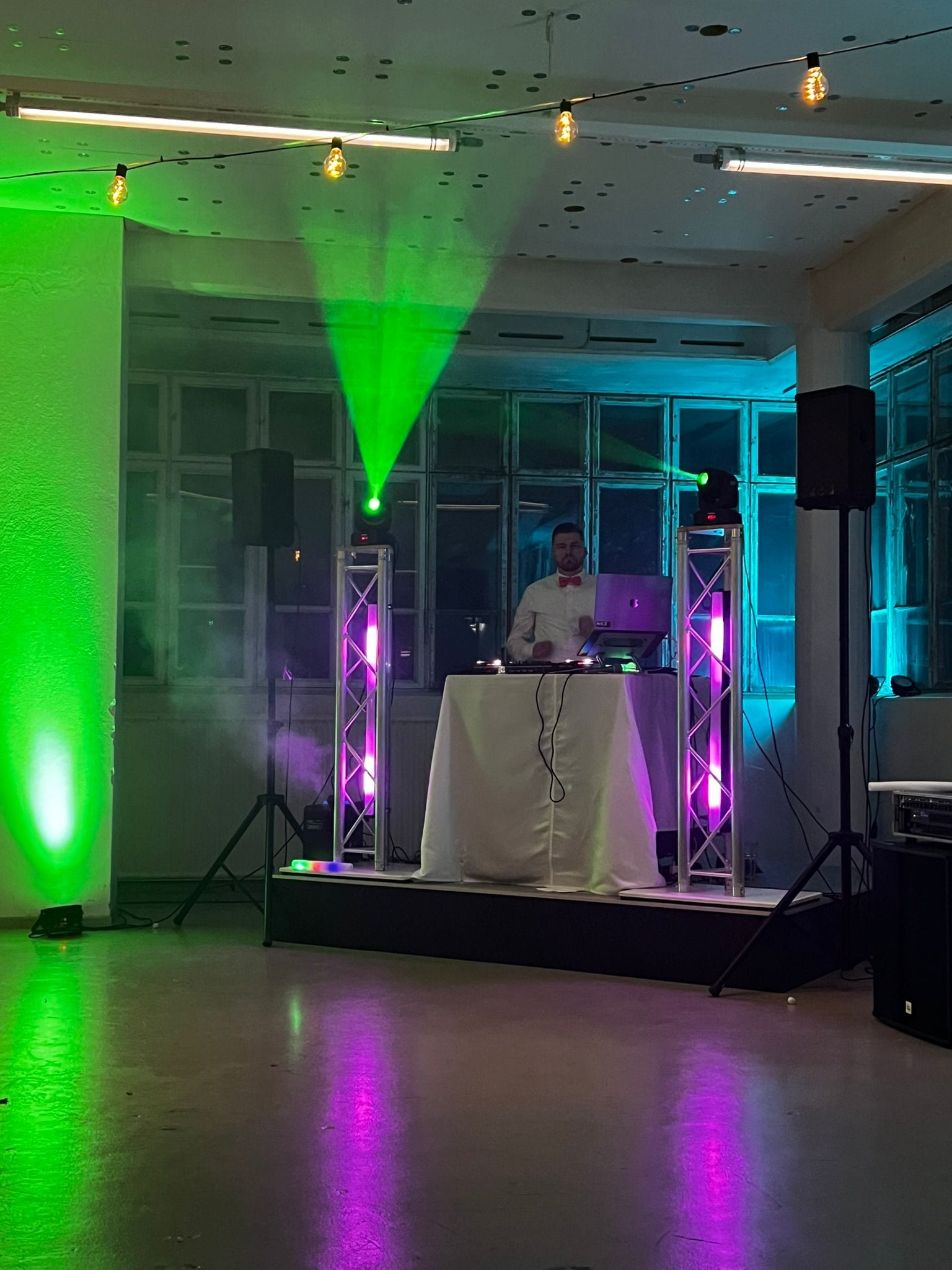 Häämusiikki soittolistat 2026 – Parhaat Spotify-listat joka tilanteeseen